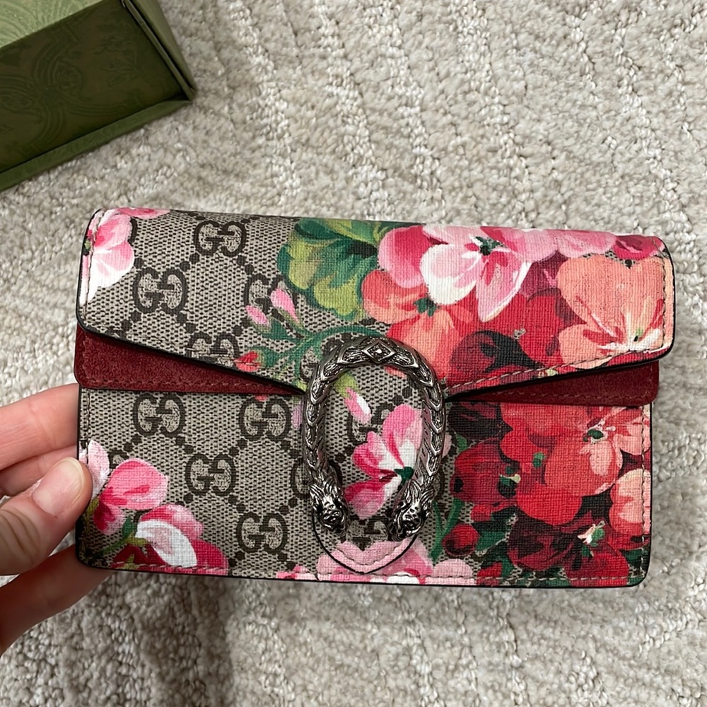 Gucci mini bag
